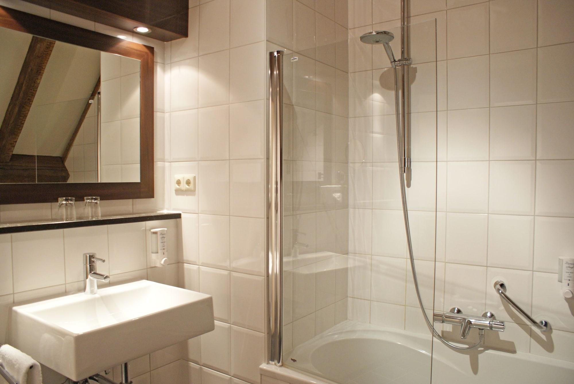 Fletcher Hotel-restaurant Kasteel Erenstein Hotel 4*